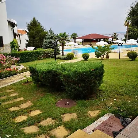 Daire In Diamond St Vlas *